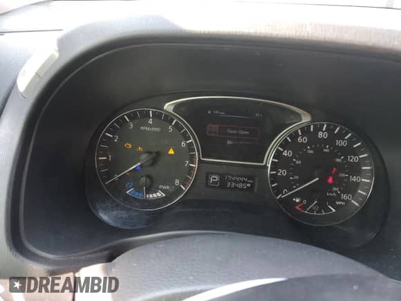 2014 Nissan Pathfinder Platinum Hybrid with VIN 5N1CR2MN3EC660023, listed as a Copart auction lot 64419725 with 174,444 mi miles and Salvage title. Bid and sale history available at DreamBid. Image 9.