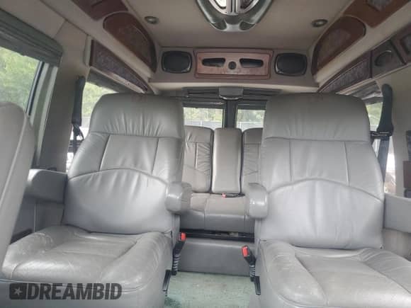 2000 Dodge Cargo Conversion with VIN 2B6HB11Y2YK164727, listed as a Copart auction lot 72717204 with 139,191 mi miles and Salvage title. Bid and sale history available at DreamBid. Image 10.
