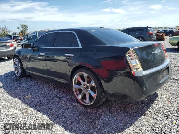 2011 Chrysler 300 C с VIN 2C3CA6CT5BH599340, выставлен на аукционе Copart как лот 71302195 с пробегом 352 243 миль миль и Чистый • Clean title. История ставок и продаж доступна на DreamBid. Изображение 2.