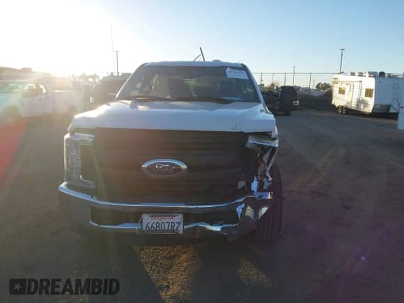 2019 Ford F-250 XL with VIN 1FT7W2A69KED53077, listed as a IAAI auction lot 40785535 with 47,928 mi miles and . Bid and sale history available at DreamBid. Image 12.