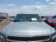 2019 Chevrolet Suburban LT z VIN 1GNSCHKC0KR380047, wystawiony jako IAAI lot #42530451 z przebiegiem 94 361 mil mil oraz . Historia ofert i sprzedaży dostępna na DreamBid. Obrazek 6.