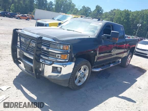 2016 Chevrolet Silverado 2500HD LT z VIN 1GC1KVEG9GF296399, wystawiony jako IAAI lot #42742189 z przebiegiem 127 470 mil mil oraz . Historia ofert i sprzedaży dostępna na DreamBid. Obrazek 18.