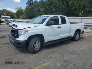 2017 Toyota Tundra SR z VIN 5TFRM5F18HX113349, wystawiony jako Copart lot #68078915 z przebiegiem 122 680 mil mil oraz Szkoda całkowita • Salvage title. Historia ofert i sprzedaży dostępna na DreamBid. Obrazek 1.