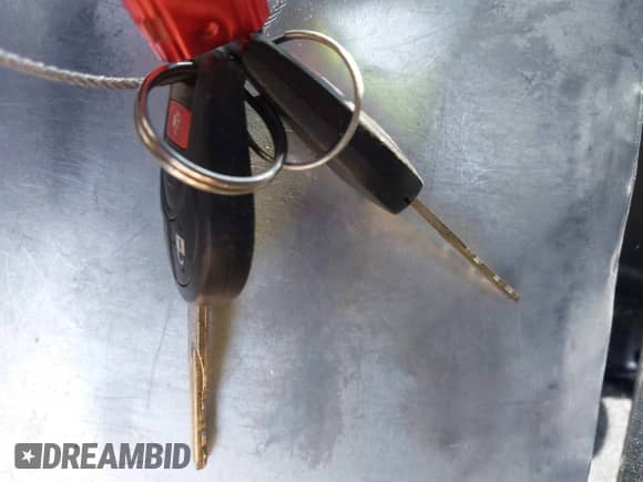 2015 Nissan Note S Plus z VIN 3N1CE2CP1FL386543, wystawiony jako IAAI lot #43191578 z przebiegiem 79 082 mil mil oraz . Historia ofert i sprzedaży dostępna na DreamBid. Obrazek 11.