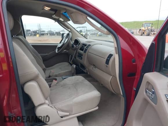 2007 Nissan Frontier SE с VIN 1N6AD09U77C426403, выставлен на аукционе IAAI как лот 41906916 с пробегом 176 288 миль миль и . История ставок и продаж доступна на DreamBid. Изображение 5.