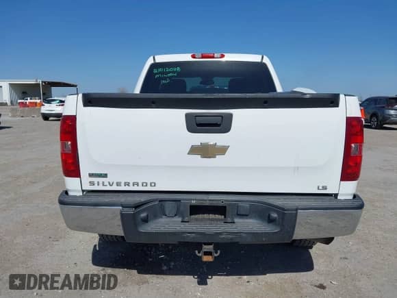 2011 Chevrolet Silverado 1500 LS z VIN 3GCPKREA7BG355387, wystawiony jako IAAI lot #41854866 z przebiegiem 169 332 mil mil oraz . Historia ofert i sprzedaży dostępna na DreamBid. Obrazek 16.