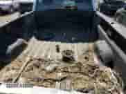 2007 Chevrolet Silverado 2500HD 1LT z VIN 1GCHK24607E554496, wystawiony jako Copart lot #77594484 z przebiegiem 191 616 mil mil oraz Szkoda całkowita • Salvage title. Historia ofert i sprzedaży dostępna na DreamBid. Obrazek 10.