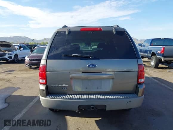 2002 Ford Explorer XLT с VIN 1FMZU73E12ZC38042, выставлен на аукционе IAAI как лот 42985608 с пробегом 209 358 миль миль и . История ставок и продаж доступна на DreamBid. Изображение 16.