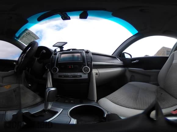 2013 Toyota Camry LE z VIN 4T1BD1FK7DU073372, wystawiony jako IAAI lot #42475919 z przebiegiem 309 549 mil mil oraz . Historia ofert i sprzedaży dostępna na DreamBid. Obrazek 18.