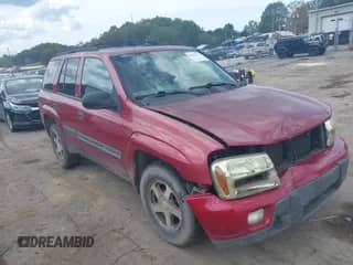 2002 Chevrolet TrailBlazer LS with VIN 1GNDT13S922164101, listed as a IAAI auction lot 43212917 with 285,275 mi miles and . Bid and sale history available at DreamBid. Image 1.