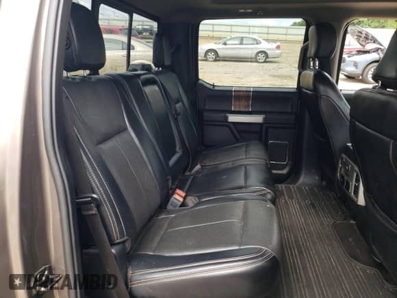 2018 Ford F-150 XL z VIN 1FTEW1EG9JFE65102, wystawiony jako Copart lot #69036755 z przebiegiem 116 077 mil mil oraz Szkoda całkowita • Salvage title. Historia ofert i sprzedaży dostępna na DreamBid. Obrazek 10.