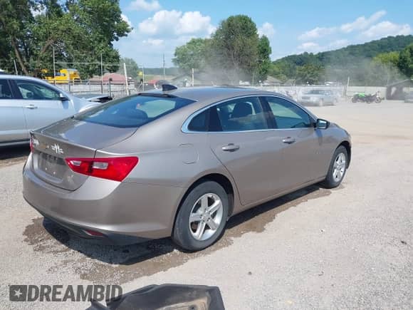 2023 Chevrolet Malibu LS с VIN 1G1ZB5ST7PF116463, выставлен на аукционе IAAI как лот 42936609 с пробегом 44 339 миль миль и . История ставок и продаж доступна на DreamBid. Изображение 4.