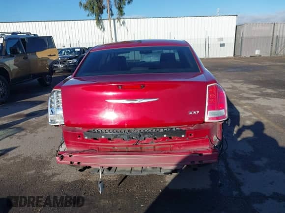 2012 Chrysler 300 Limited с VIN 2C3CCACG8CH274134, выставлен на аукционе IAAI как лот 43441782 с пробегом 102 666 миль миль и . История ставок и продаж доступна на DreamBid. Изображение 16.