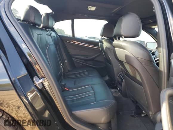 2020 BMW 5 Series 530i xDrive z VIN WBAJR7C07LWW65409, wystawiony jako Copart lot #84453355 z przebiegiem 112 130 mil mil oraz Szkoda całkowita • Salvage title. Historia ofert i sprzedaży dostępna na DreamBid. Obrazek 10.