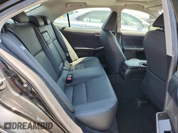 2019 Lexus IS 300 z VIN JTHC81D27K5039518, wystawiony jako Copart lot #66122405 z przebiegiem 53 760 mil mil oraz Szkoda całkowita • Salvage title. Historia ofert i sprzedaży dostępna na DreamBid. Obrazek 10.