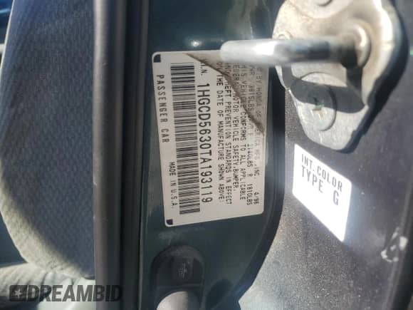 1996 Honda Accord LX z VIN 1HGCD5630TA193119, wystawiony jako Copart lot #62405205 z przebiegiem 175 048 mil mil oraz Szkoda całkowita • Salvage title. Historia ofert i sprzedaży dostępna na DreamBid. Obrazek 12.