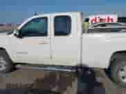 2011 Chevrolet Silverado 1500 LTZ z VIN 1GCRKTE34BZ189997, wystawiony jako IAAI lot #42146489 z przebiegiem 166 724 mil mil oraz . Historia ofert i sprzedaży dostępna na DreamBid. Obrazek 14.