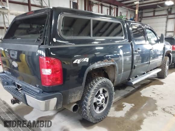 2007 Chevrolet Silverado 2500HD 1LT с VIN 1GCHK23637F565133, выставлен на аукционе IAAI как лот 41849242 с пробегом Не указан миль и . История ставок и продаж доступна на DreamBid. Изображение 4.