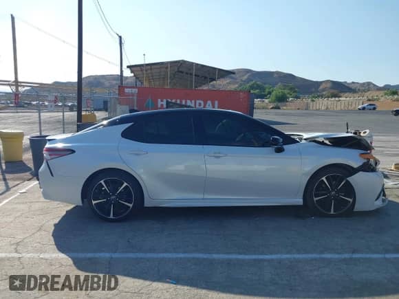 2019 Toyota Camry XSE с VIN 4T1B61HK6KU183060, выставлен на аукционе IAAI как лот 43289406 с пробегом 57 075 миль миль и . История ставок и продаж доступна на DreamBid. Изображение 13.