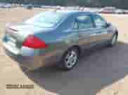 2006 Honda Accord EX-L z VIN 1HGCM56896A045339, wystawiony jako IAAI lot #43256275 z przebiegiem 107 819 mil mil oraz . Historia ofert i sprzedaży dostępna na DreamBid. Obrazek 4.