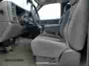 2005 Chevrolet Silverado 1500HD LS с VIN 1GCGK13U85F859239, выставлен на аукционе Copart как лот 60171295 с пробегом 125 313 миль миль и Списание • Salvage title. История ставок и продаж доступна на DreamBid. Изображение 7.