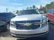 2015 Chevrolet Suburban LTZ с VIN 1GNSKKKC8FR145286, выставлен на аукционе IAAI как лот 43119290 с пробегом 185 912 миль миль и . История ставок и продаж доступна на DreamBid. Изображение 12.