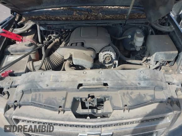 2008 Chevrolet Suburban LTZ z VIN 3GNFK163X8G199732, wystawiony jako IAAI lot #41930128 z przebiegiem 174 767 mil mil oraz . Historia ofert i sprzedaży dostępna na DreamBid. Obrazek 10.