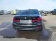 2023 BMW 5 Series 530e z VIN WBA13AG09PCL56556, wystawiony jako IAAI lot #42098427 z przebiegiem Nie podano mil oraz . Historia ofert i sprzedaży dostępna na DreamBid. Obrazek 16.