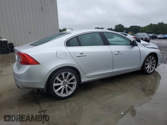 2018 Volvo S60 Inscription с VIN LYV402HKXJB177436, выставлен на аукционе Copart как лот 67558855 с пробегом 120 150 миль миль и Списание • Salvage title. История ставок и продаж доступна на DreamBid. Изображение 3.