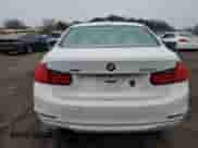 2014 BMW 3 Series 328i xDrive с VIN WBA3B3C50EJ981431, выставлен на аукционе Copart как лот 86291635 с пробегом 69 337 миль миль и Списание • Salvage title. История ставок и продаж доступна на DreamBid. Изображение 6.