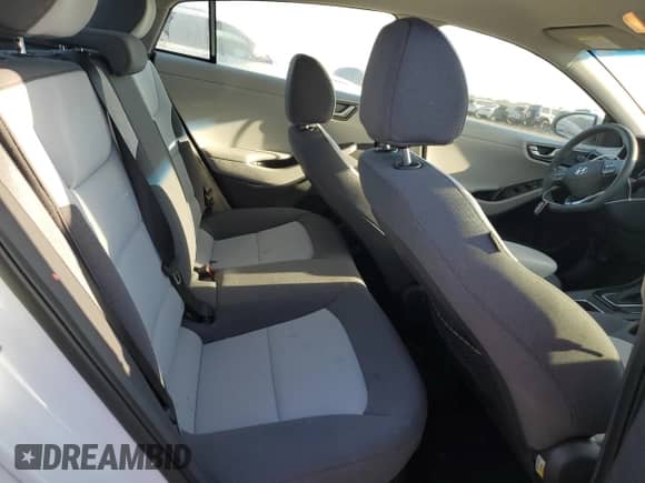 2020 Hyundai Ioniq Blue с VIN KMHC65LC7LU215902, выставлен на аукционе Copart как лот 84014045 с пробегом 39 912 миль миль и Списание • Salvage title. История ставок и продаж доступна на DreamBid. Изображение 10.