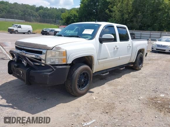 2008 Chevrolet Silverado 1500 LTZ with VIN 3GCEK13308G135238, listed as a IAAI auction lot 43026975 with 207,592 mi miles and . Bid and sale history available at DreamBid. Image 16.