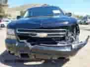 2007 Chevrolet Tahoe LT z VIN 1GNFC13067J381397, wystawiony jako IAAI lot #42021684 z przebiegiem 141 333 mil mil oraz . Historia ofert i sprzedaży dostępna na DreamBid. Obrazek 13.