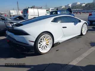 2015 Lamborghini Huracan z VIN ZHWUC1ZF8FLA03249, wystawiony jako IAAI lot #40731247 z przebiegiem 11 871 mil mil oraz . Historia ofert i sprzedaży dostępna na DreamBid. Obrazek 4.