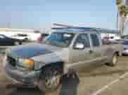 2002 GMC Sierra 1500 SLE с VIN 1GTEC19T32E124432, выставлен на аукционе Copart как лот 83583374 с пробегом Не указан миль и Списание • Salvage title. История ставок и продаж доступна на DreamBid. Изображение 1.