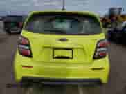 2019 Chevrolet Sonic LT z VIN 1G1JD6SB4K4110211, wystawiony jako Copart lot #69013365 z przebiegiem 91 600 mil mil oraz Szkoda całkowita • Salvage title. Historia ofert i sprzedaży dostępna na DreamBid. Obrazek 6.