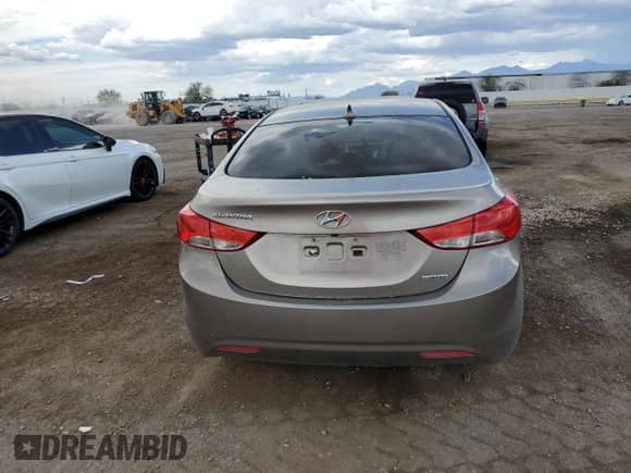 2012 Hyundai Elantra GLS z VIN 5NPDH4AE3CH104310, wystawiony jako Copart lot #81115285 z przebiegiem 116 813 mil mil oraz Szkoda całkowita • Salvage title. Historia ofert i sprzedaży dostępna na DreamBid. Obrazek 6.