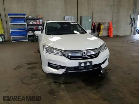 2017 Honda Accord Touring with VIN JHMCR6F72HC024996, listed as a Copart auction lot 68529455 with 76,898 mi miles and Salvage title. Bid and sale history available at DreamBid. Image 13.