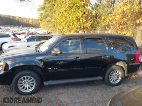2013 Chevrolet Tahoe с VIN 1GNSCDEJ9DR208878, выставлен на аукционе IAAI как лот 40932523 с пробегом 161 176 миль миль и . История ставок и продаж доступна на DreamBid. Изображение 14.