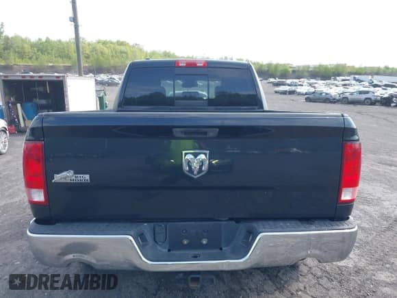 2016 Ram 1500 Big Horn z VIN 1C6RR6GT8GS319250, wystawiony jako IAAI lot #42234976 z przebiegiem 101 977 mil mil oraz . Historia ofert i sprzedaży dostępna na DreamBid. Obrazek 16.