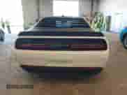 2022 Dodge Challenger R/T Scat Pack Widebody z VIN 2C3CDZFJ2NH226814, wystawiony jako IAAI lot #43205998 z przebiegiem 40 423 mil mil oraz . Historia ofert i sprzedaży dostępna na DreamBid. Obrazek 16.