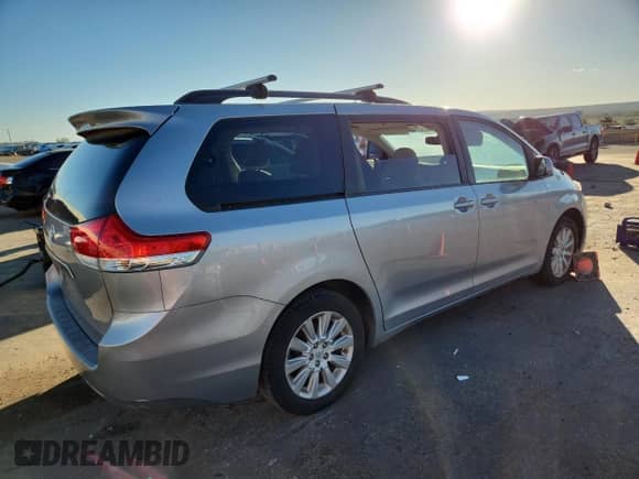 2014 Toyota Sienna LE с VIN 5TDJK3DC3ES088258, выставлен на аукционе Copart как лот 82543065 с пробегом 156 330 миль миль и Чистый • Clean title. История ставок и продаж доступна на DreamBid. Изображение 3.