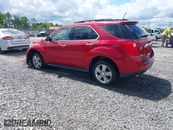 2015 Chevrolet Equinox LT z VIN 2GNFLFE30F6116118, wystawiony jako IAAI lot #42255499 z przebiegiem 122 361 mil mil oraz . Historia ofert i sprzedaży dostępna na DreamBid. Obrazek 3.