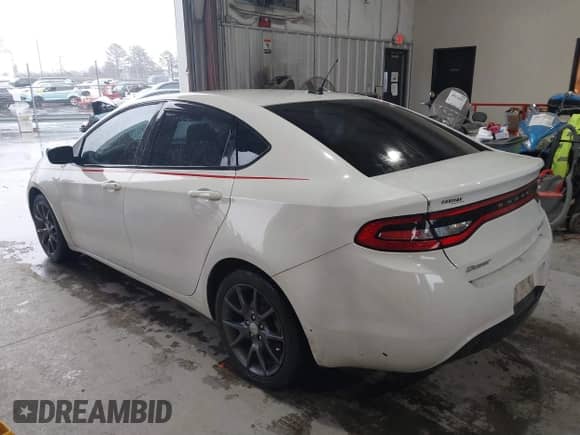 2016 Dodge Dart SXT Sport Blacktop z VIN 1C3CDFFA9GD802204, wystawiony jako IAAI lot #41573049 z przebiegiem 101 523 mil mil oraz . Historia ofert i sprzedaży dostępna na DreamBid. Obrazek 14.