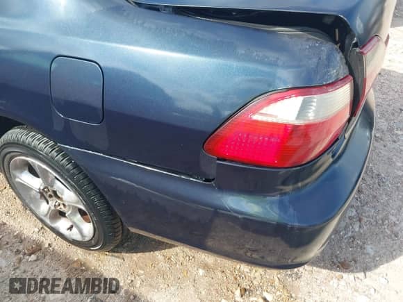 2001 Honda Accord EX with VIN 1HGCG56631A109471, listed as a IAAI auction lot 43326921 with 342,415 mi miles and . Bid and sale history available at DreamBid. Image 12.