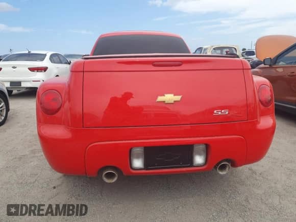 2004 Chevrolet SSR LS с VIN 1GCES14P44B104112, выставлен на аукционе Copart как лот 75260344 с пробегом Не указан миль и На запчасти • Non repairable. История ставок и продаж доступна на DreamBid. Изображение 6.