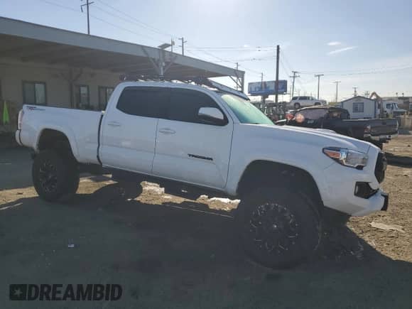 2020 Toyota Tacoma SR5 с VIN 3TMBZ5DN2LM025694, выставлен на аукционе Copart как лот 86754834 с пробегом 72 459 миль миль и Списание • Salvage title. История ставок и продаж доступна на DreamBid. Изображение 4.