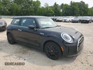 2022 MINI Hardtop Cooper SE with VIN WMW13DJ07N2R64881, listed as a Copart auction lot 59420455 with 33,750 mi miles and Salvage title. Bid and sale history available at DreamBid. Image 4.