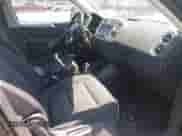 2010 Volkswagen Tiguan S с VIN WVGAV7AX4AW501042, выставлен на аукционе IAAI как лот 42858452 с пробегом 125 779 миль миль и . История ставок и продаж доступна на DreamBid. Изображение 5.