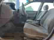 2001 Toyota Camry LE z VIN 4T1BF22K11U120459, wystawiony jako Copart lot #57449755 z przebiegiem 163 723 mil mil oraz Szkoda całkowita • Salvage title. Historia ofert i sprzedaży dostępna na DreamBid. Obrazek 7.